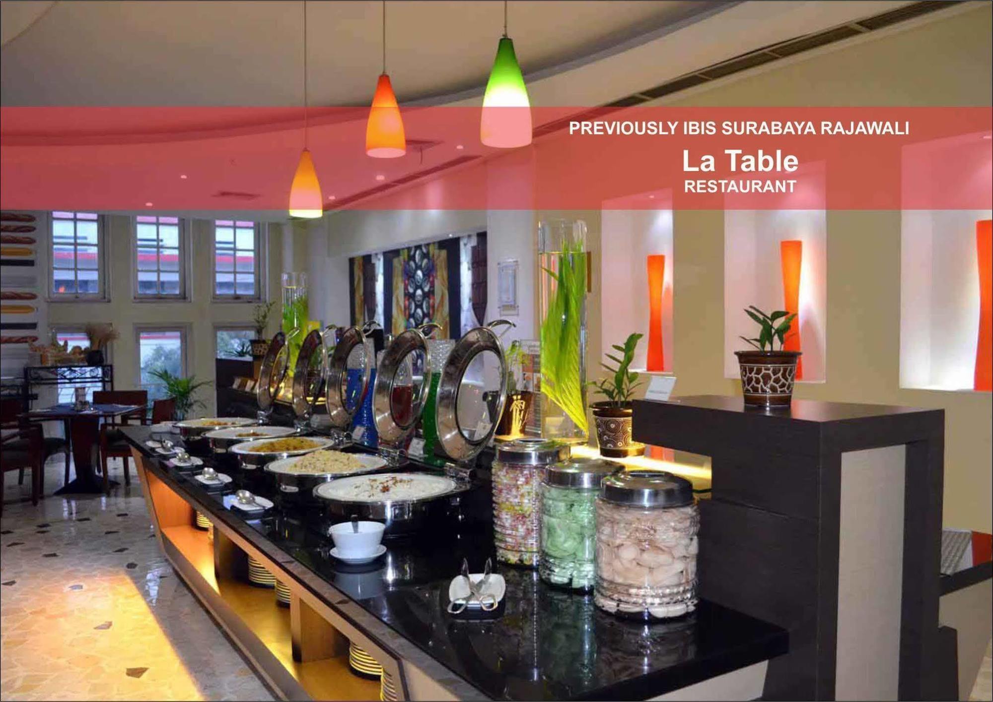 Arcadia Surabaya Hotel Extérieur photo