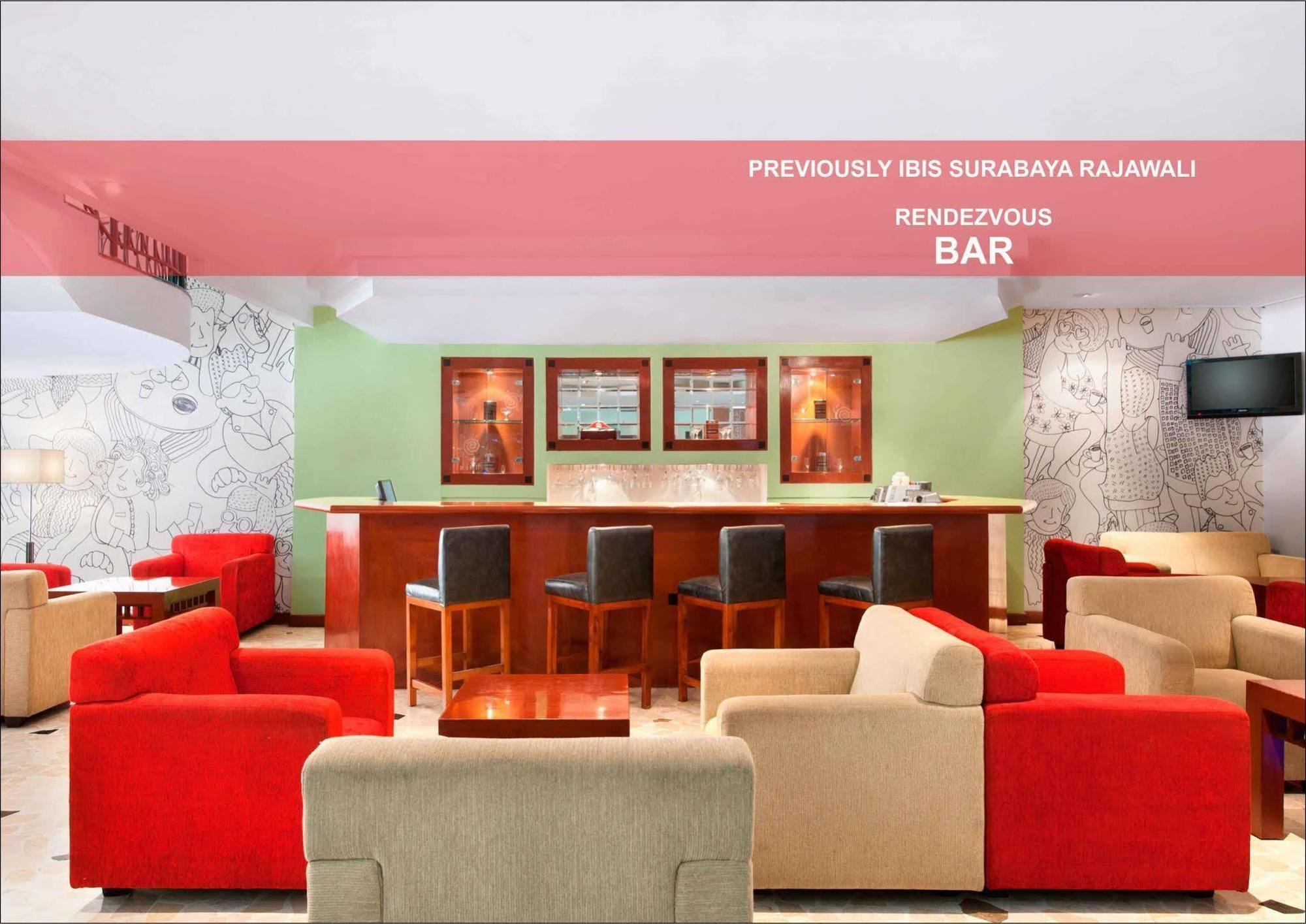 Arcadia Surabaya Hotel Extérieur photo